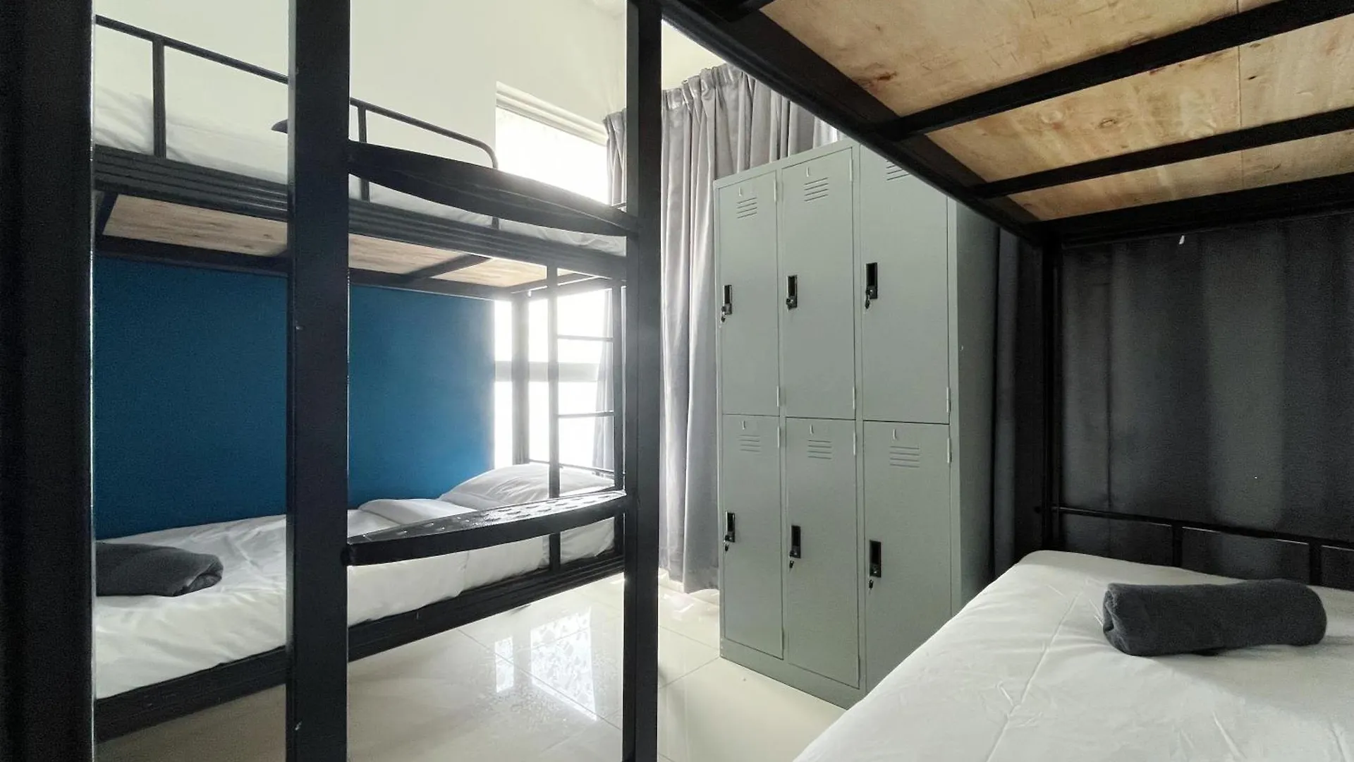 Regalia Residence Hostel By Awesomestay Kuala Lumpur Apartment